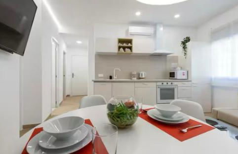 AR Embajadores 2 habitaciones acogedor y céntrico - Foto 15