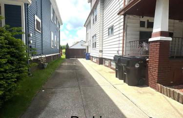 Sleep with a Lion!! 6 bedroom house, near downtown, Ohio city Tremont! - Foto 32