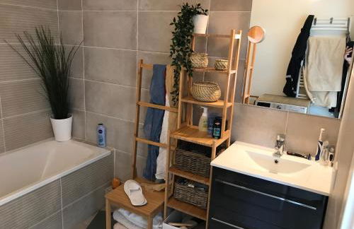 35m2 neuf, plein sud, dernier etage avec terrasse - Foto 9