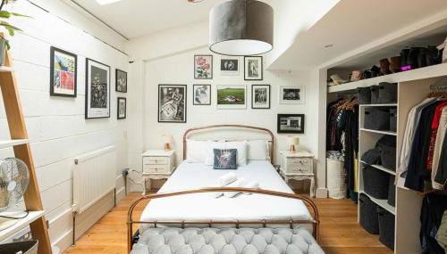 Stylish 3BD Home - Great Location - Foto 3, towels, wardrobe