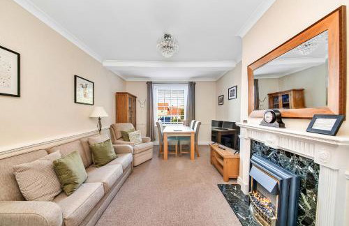 Finest Retreats - Kilburn Hall Apt - Photo 3