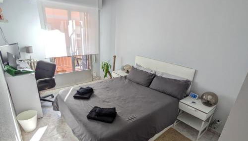 Acogedor apartamento y parking - Foto 3