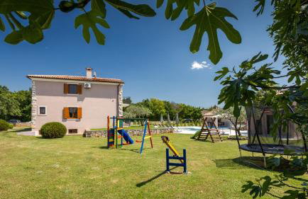 Rustic villa Marijanin Vrt with pool in Tinjan - Foto 37