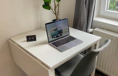 Neu saniertes Penthouse Apartment mit offener Wohnküche - Foto 1