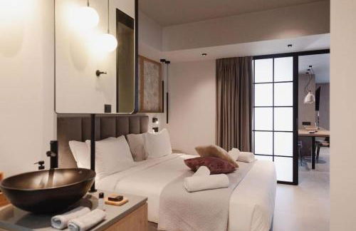 Orama Luxury Suite 3 Bedrooms with Private Pool - Foto 10