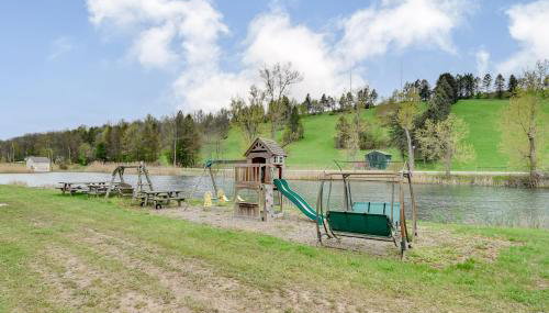 Fishing Pond and Spacious Yard Quiet Home in Sodus! - Foto 2