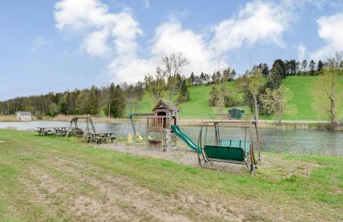 Fishing Pond and Spacious Yard Quiet Home in Sodus! - Foto 2