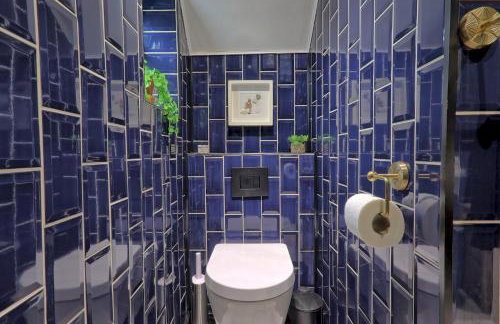 Spacious 4-Bedroom Home Near Station Seafront - Pass the Keys - Foto 12