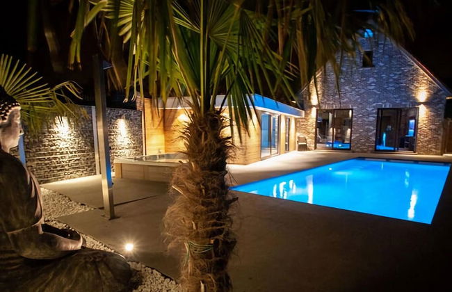 Villa With Swimming Pool in Erembodegem - Photo 34