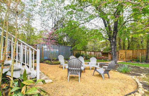Renovated Carrboro House with Deck and Fire Pit! - Foto 2