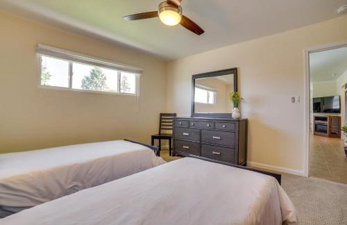 Relax Fireside! Tahoe Area Home 28 Mi to Slopes - Foto 20