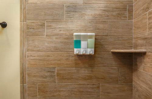 River Rock Cabin - Comfortable, Private Home with King Beds & Mountain Views - Foto 30