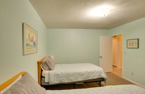 Downtown Home with Yard and BBQ - 6 Mi to Downtown! - Photo 20