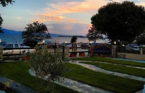 Studios Liotrivi Ouranoupolis - Foto 1