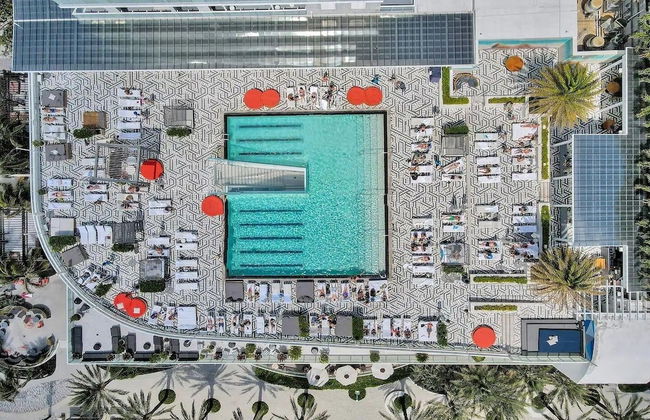 W Residences 2 Bedroom Suite 2 Condo by RedAwning - Photo 51