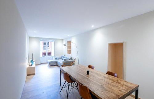 HERITAGE APARTMENTS CERDANYA al carrer Major i parking - Foto 29