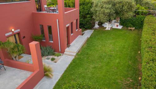 Red Castle - Photo 3, Garden, Garden view