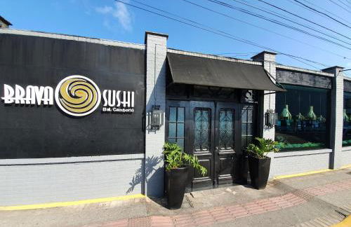 Lindo apto tudo novinho, prédio frente mar - Foto 59