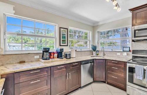 Stunning Tropical Pool House Delray Near The Beach - Foto 14