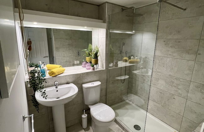 BookedUK - Lovely 2BR Flat in Hoddesdon - Foto 29