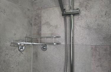 Modernes Seeblick Apartment mit Sauna und Poolnutzung - Foto 8