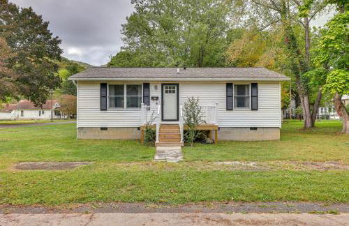 Greenbrier River Retreat with Deck - Steps to Trail! - Foto 27