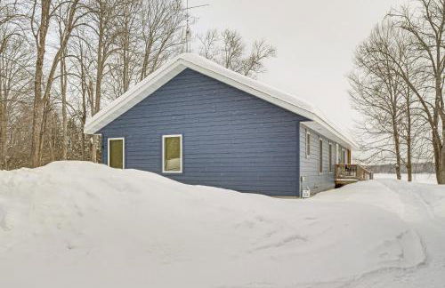 Game Room and Dock Lakefront Park Falls Getaway - Foto 32