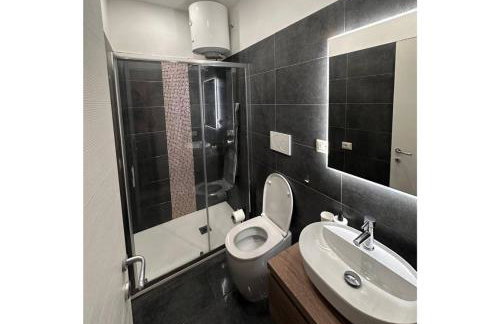 Elegant Sanctuary Rome - Photo 8