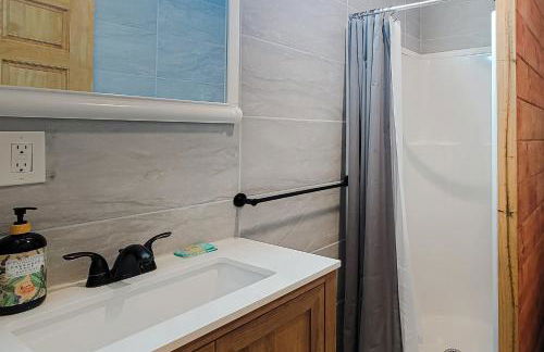 Cozy Home Sleeps 6 Hot Tub Fire Pit Free Ticket - Foto 15