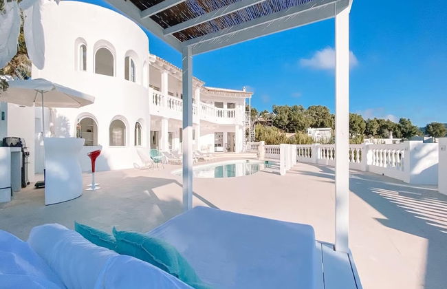 Premium Villa With Private Pool - Photo 1