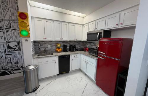 Disney Princess and Heroes Apartment Accessible - Foto 32