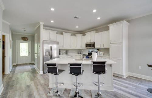 Pet-Friendly Vacation Rental in Biloxi Near Beach! - Photo 2