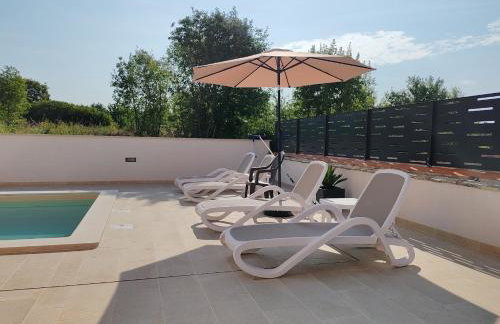 Apartments Oleander Lovrečica-residence with pool - Photo 7