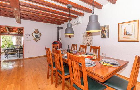 Three-Bedroom Holiday Home In Lozovac - Foto 3