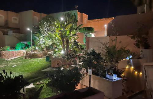 Casa adosada con piscina a 5 minutos de la playa . - Foto 30