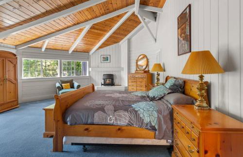 6 BR 4BA Redwood Retreat w Pool - Foto 26