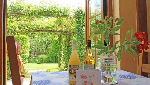 Summer House - Photo 4