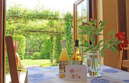 Summer House - Photo 4