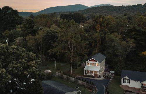 Forest Haven Hot Tub, Fire Pit & Coffee Bar - Foto 7