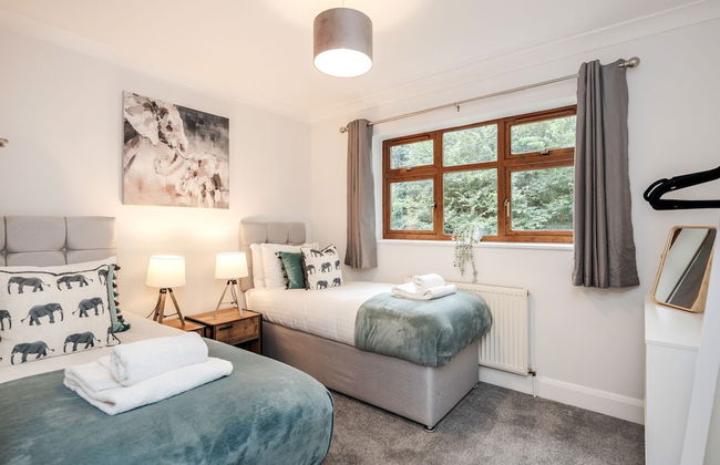 Maidenhead Pet Friendly 4 Bed House - Foto 5