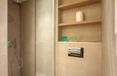Luxury Downtown Apartment A2 - Photo 24