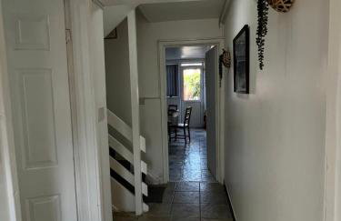 Luxury 4 Bed 3 bath 6 mins from City Renter - Photo 18