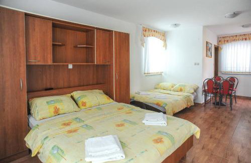 Apartments with swimming pool Caska, Pag - 4109 - Foto 46