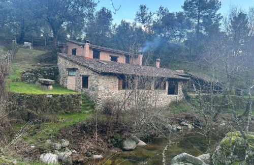 Antiguo Molino con piscina y chimenea en el valle del Tietar - Foto 9