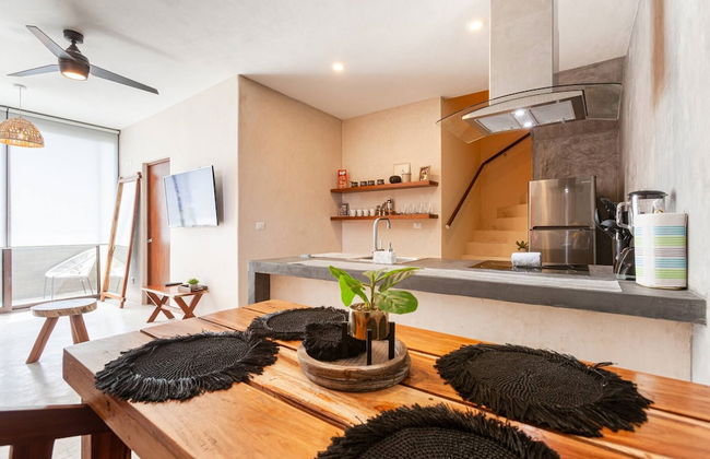 Magical Ph In Town Wprivate Rooftop Glass Tub - Photo 9