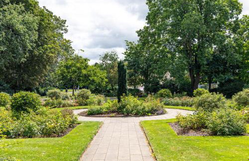 *NEW* Little Pyecroft House, Chester - Photo 79