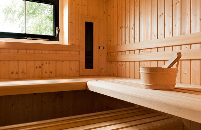 Family House With Wellness - Photo 23