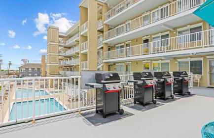 Steps to Beach - Ocean Views - Pool - Foto 23