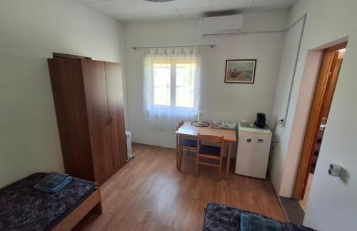 Benkovac sobe - Foto 18