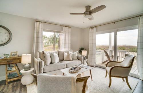 Beachfront Saint Helena Island Condo with Amenities! - Foto 1